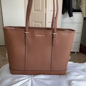 Michael Kors Bag Never Used